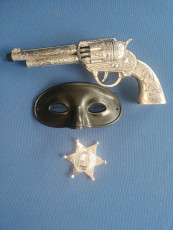 Cowboy Gun Sherrif Set with Mask